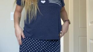 ashleyaoki onlyfans touching