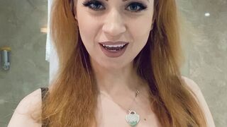 lillyroma1982 onlyfans sweet girl