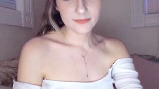 zeta_bb ManyVids gorgeous mare seduces with big tits