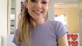 zeta_bb ManyVids chic female demonstrates underwear