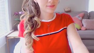 zeta_bb ManyVids chic mare talks in fries