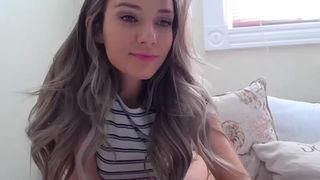 zeta_bb ManyVids lustful bitch shows tits