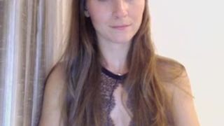 sarah_louise ManyVids big ass bitch shows off charm