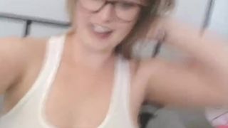 nicoleriley manyvids full length striptease
