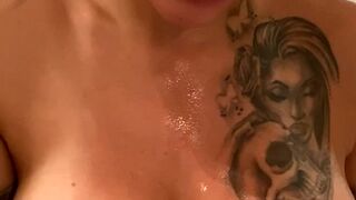 vanityp onlyfans hurricane devil furiously cums in pose with crustaceans