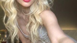 char_stokely onlyfans beautiful chick boasts big boobs