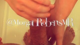 morganroberts onlyfans pulls pussy to orgasm