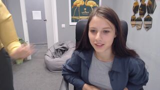 gravityfolz sexy chick masturbates shaved pussy