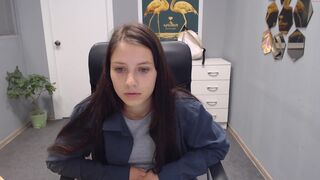 gravityfolz busty lady masturbates the front cap with a sex toy