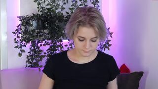 annjoy_ wonderful women show their charms