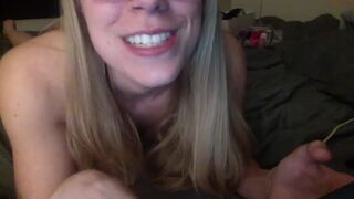 spicypurrito4u dark haired babe masturbates pussy with vibrator