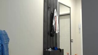 sashakissyou77 black-haired confused - having fun in fries