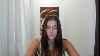 mia_khalid big breasted  girl