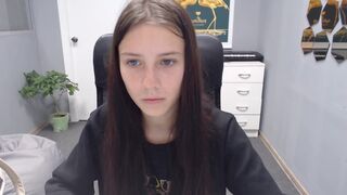 gravityfolz sultry woman fiercely jerks her pussy