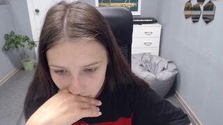 gravityfolz cute whore sits on thick cock