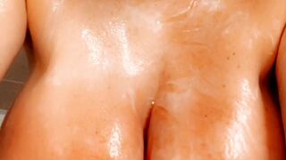 taylorwane69 onlyfans juicy harlot masturbating vagina