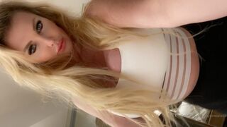 taylorwane69 onlyfans hot beast sticks fingers in wet holes