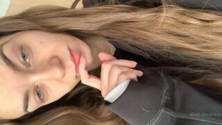 tali_dovahkiin onlyfans blue eyed boobs caresses