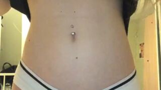 estarletto onlyfans skinny squirt stretches the vagina
