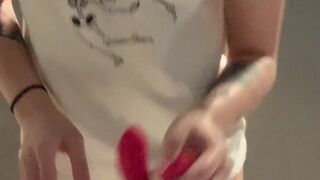 envyanne onlyfans playful nipple fucking sex toys