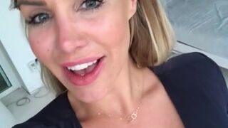 danniiharwood onlyfans arranged a wet show in fries