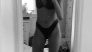 beachdoll onlyfans Incendiary lady relishly masturbates both holes