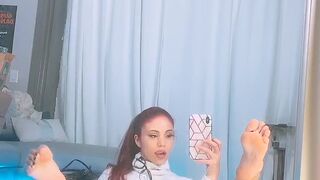 adrianabella onlyfans pretty woman pervertedly poops