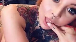 Peachhes onlyfans skinny blonde jerks off