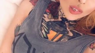 Peachhes onlyfans Chic schoolgirl