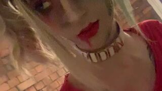 05 onlyfans cool skinny rubs her lips sex