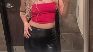 xbabyjox onlyfans amazing slut pulls vaginal opening