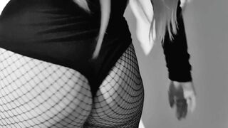 thea_stral onlyfans hot babe fucks herself with glass dildo