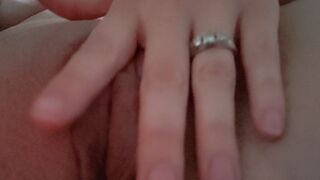 subrinasky onlyfans juicy slut enjoys cooney