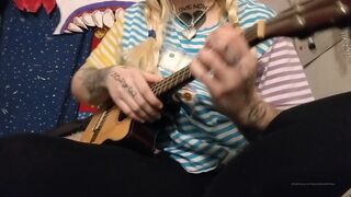 spookisideshow onlyfans Juicy babe