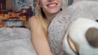 alexia_baby onlyfans black haired bitch shows her boobs