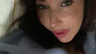 yaela_vonk onlyfans slutty nagging large boobs