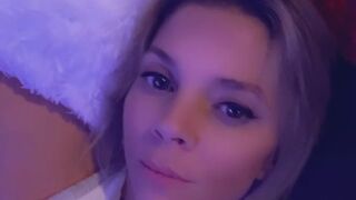 tris_love onlyfans hot lady caresses big tits