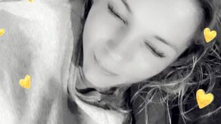 tris_love onlyfans cute chick jerking her pussy with a phallus