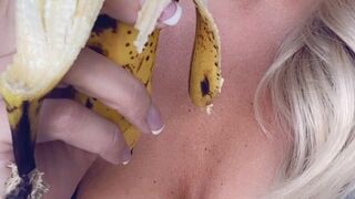 tris_love onlyfans cool babe with big tits