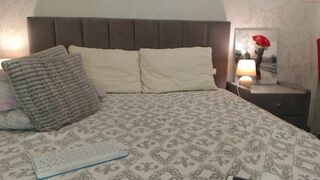 hard_staff Chick in stockings Nastya caresses pussy lips