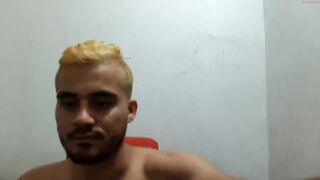 bi_boy03 Black-haired female