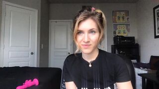 blondelovetoy drunk shows her tits