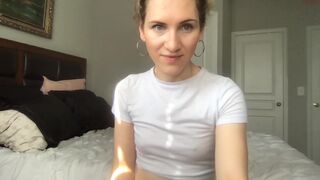 blondelovetoy beauty sucks penis