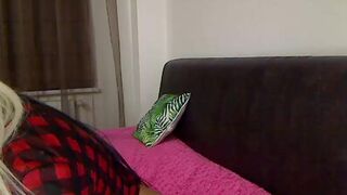 xqueenella excellent skin in glasses sucks dildo