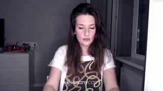 milk_shake_mi nude blonde effectively moves