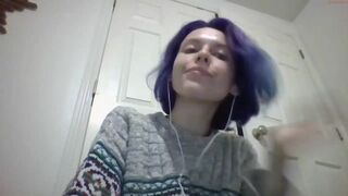 calliopekitty cute chick gently pulls pussy