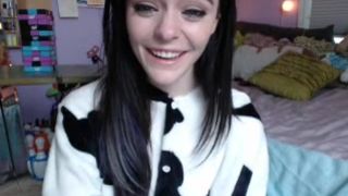 Ashe Maree Cute bitch sucks penis and gets fucked