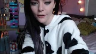 Ashe Maree Cute bitch sucks penis and gets fucked