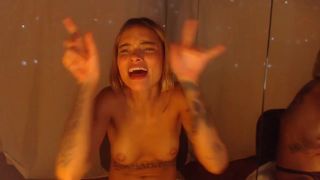 lucia4you19 Gorgeous slut Shows Big Ass