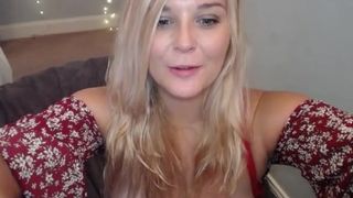 GameofBoobs Babe in stockings fucks both holes